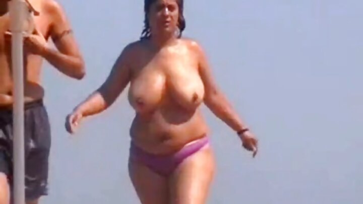 Qıvrım saçlı Jessi Rocers ərinə qonşusu ilə xəyanət edir