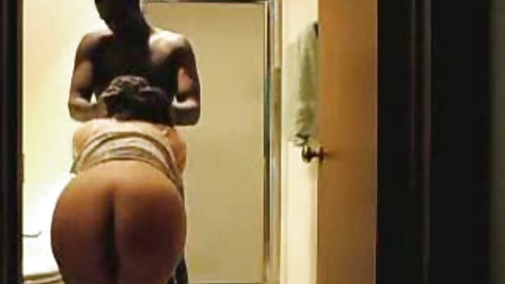 Qarınsaçlı və saqqallı kişi ilə anal porno