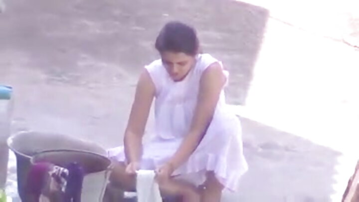 Bir qızın dostunu sikdiyi rus dilində ev porno