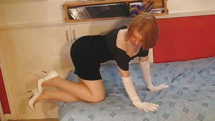 Zərif bir rus gözəli özünü ehtiraslı bir kişiyə həsr edir