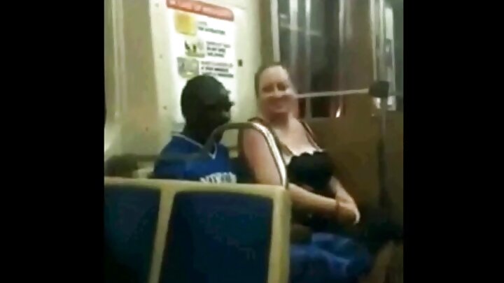 İki rus qızı ilə gözəl porno üçlü