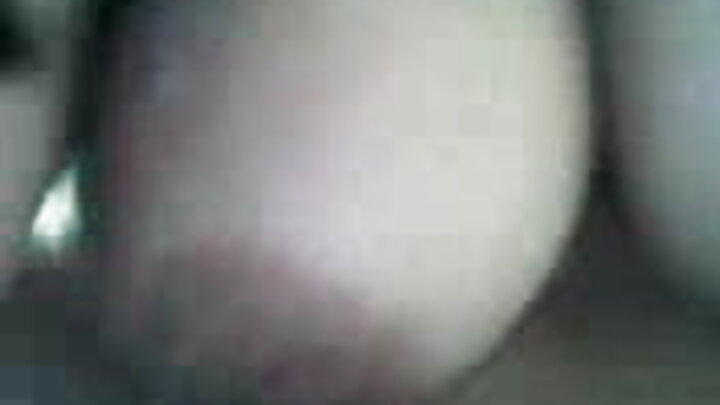 Şəfqətli bir gözəl ev pornosunda rol almağa razı oldu