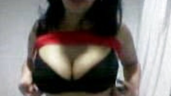 Sarı saçlı Rika Fain ilə vaginal porno video