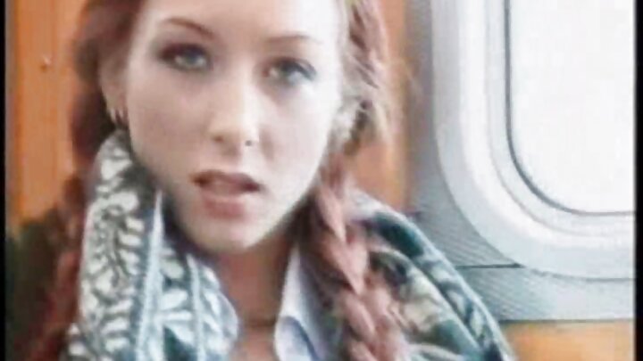 Şəhvətli Vanessa Sky bir oğlan tərəfindən amcıqda sikişir